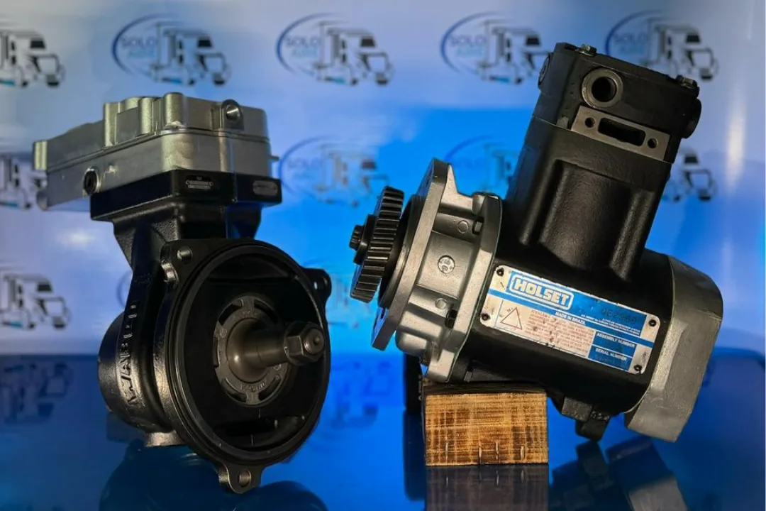 Dos compresores de aire para camión reparados en el taller Solo Aire